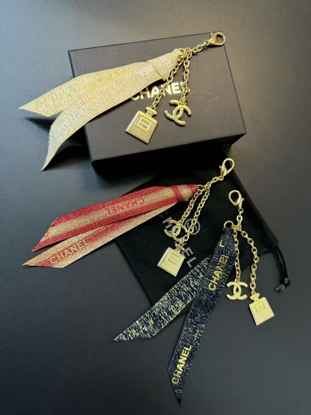 A1R76C33 Popular bag 's charms accessories