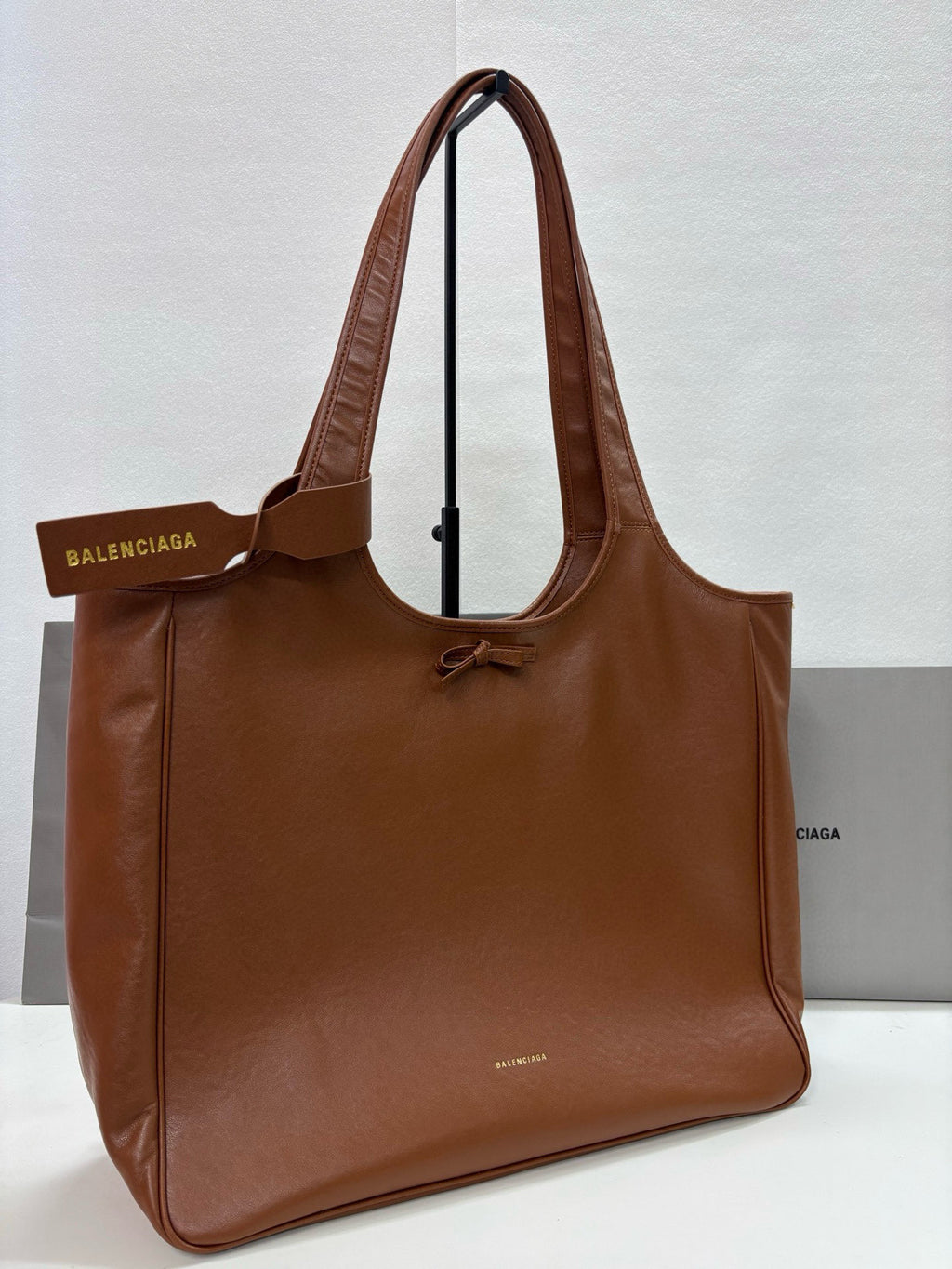 B1P46J147 Popular leather bags