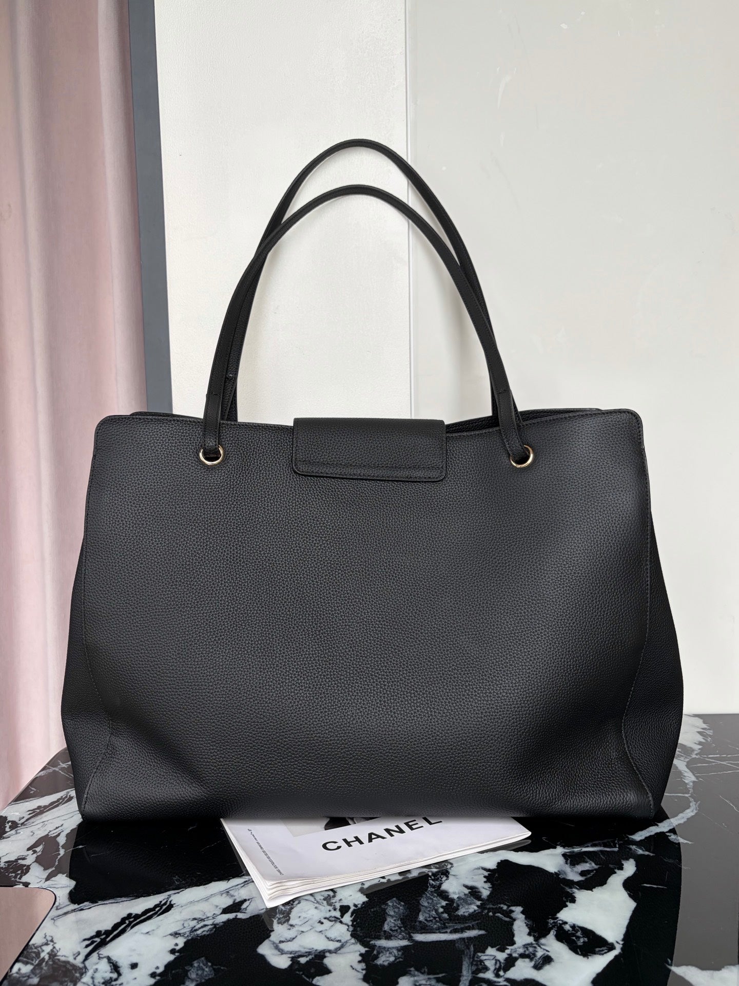 B1R76C25 Popular leather bag