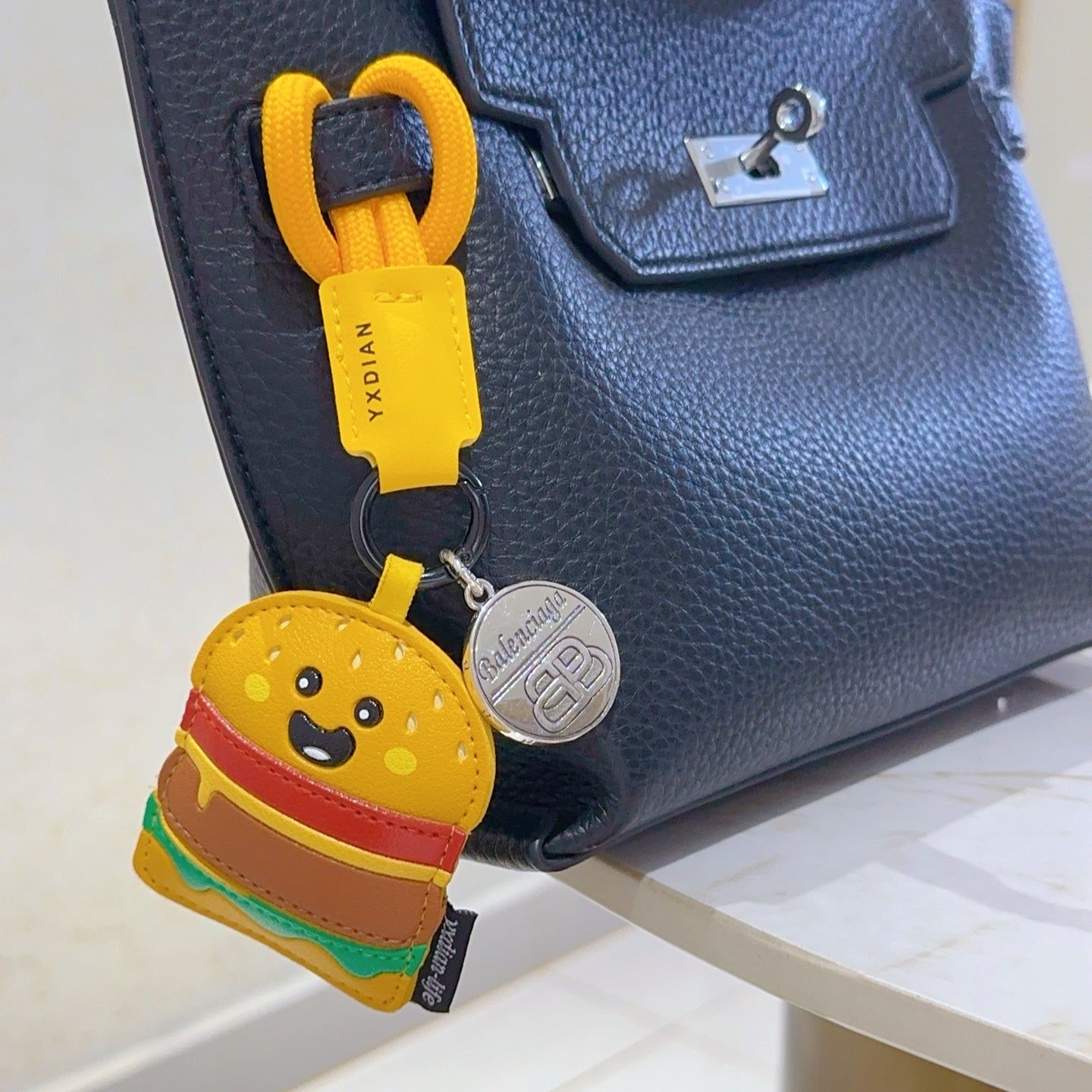 A1Z105J63 Popular bag 's charms accessories