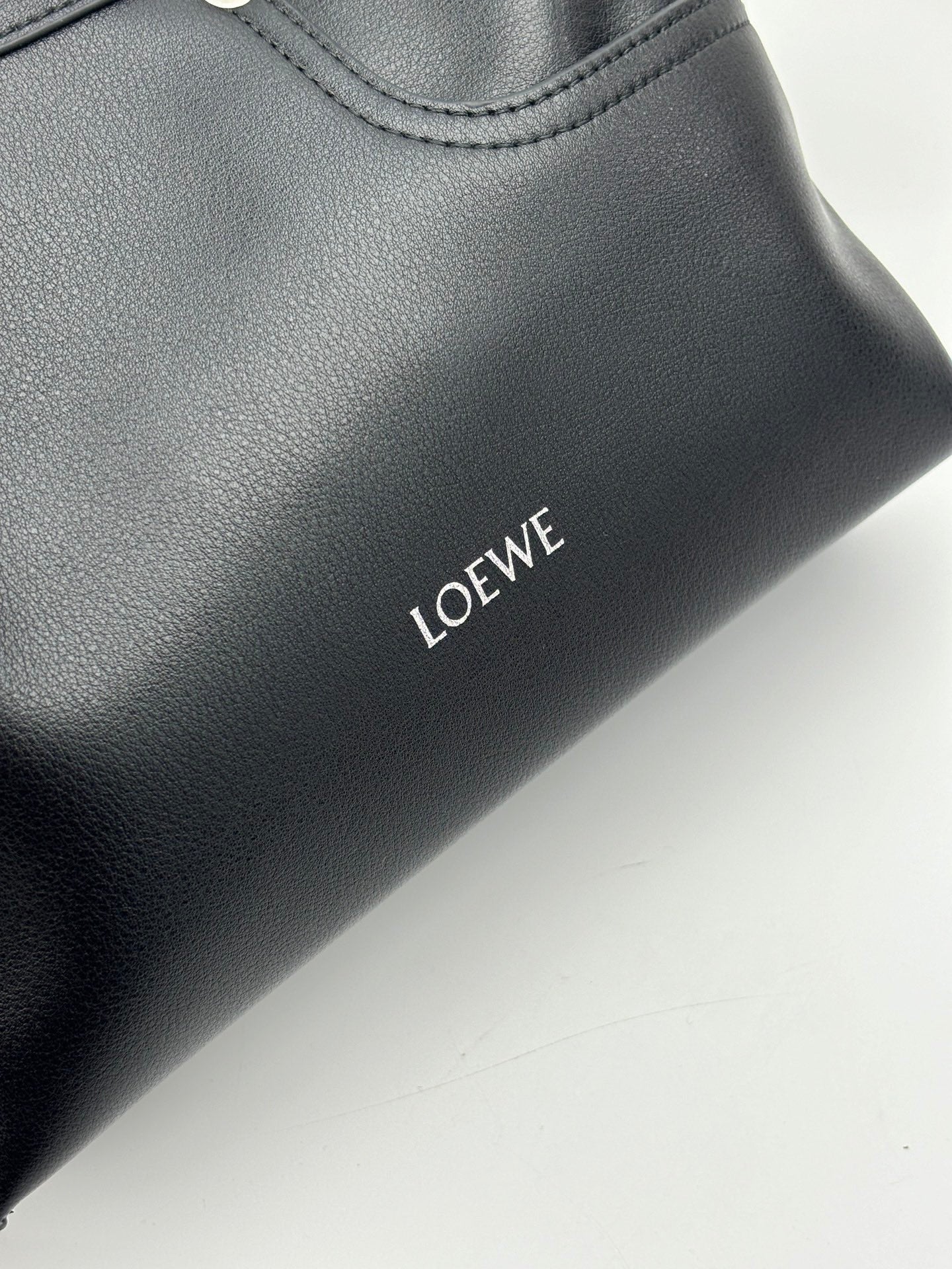 B1P36A47 Popular leather bag