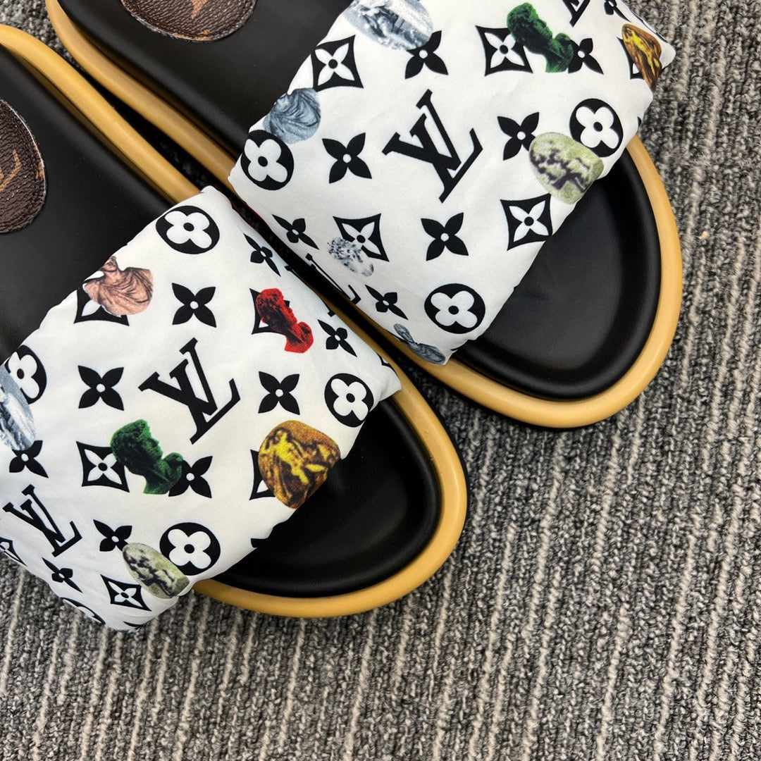 Z5XF120 Popular leather quality Slippers