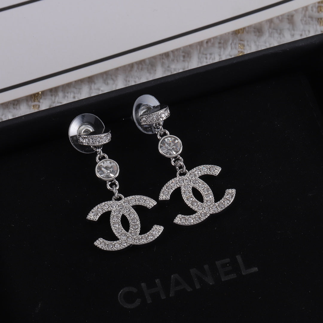 X1Z94C782E Popular Earrings