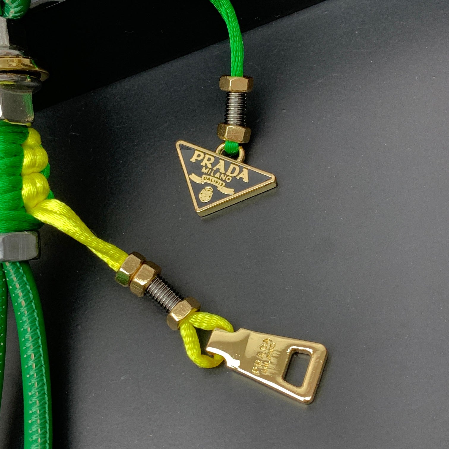 A1Z105P1 Popular bag 's charms accessories