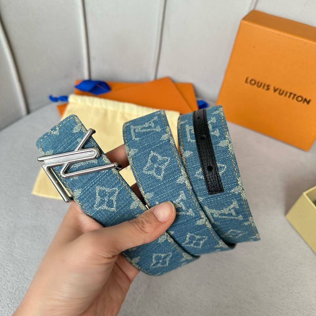 P1Q64E4 Popular    High quality belt With full package