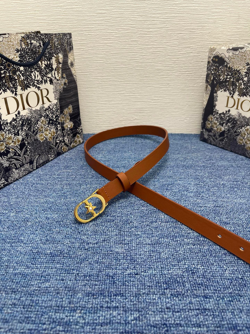 P1R55D205 Popular   High quality belt With full package