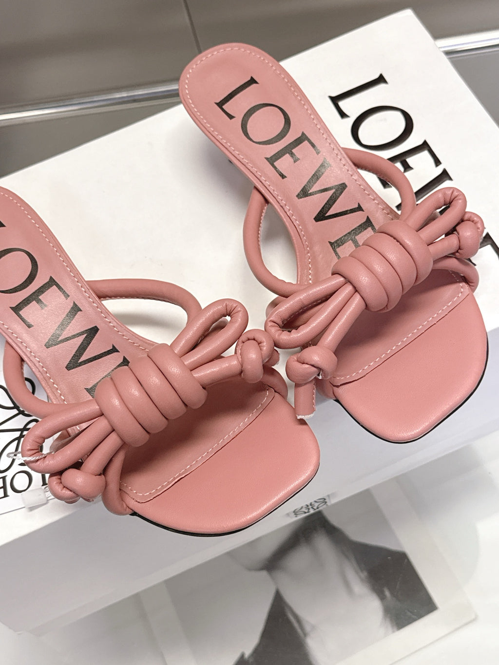 Z2X66A24 Popular high-quality leather Shoes