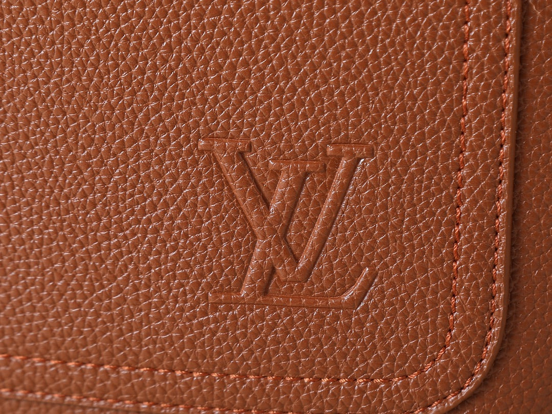 B1P46E41 Popular leather bag
