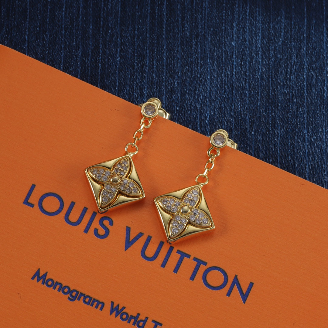 X1N36E67E Popular  Earrings