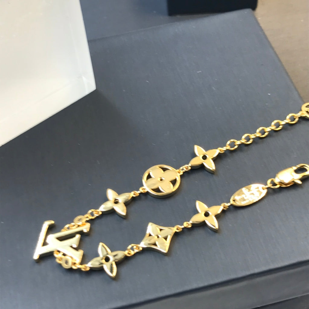 X1B42E39E  Popular Bracelets