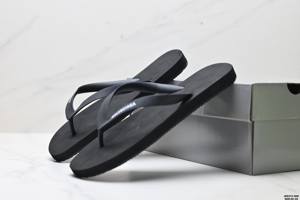 Z4R85J30  Popular shoes