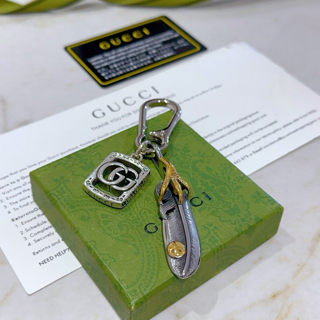 A1Z105B54 Popular bag 's charms accessories