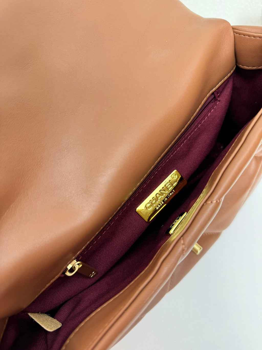 B1R25C85 Popular leather bag