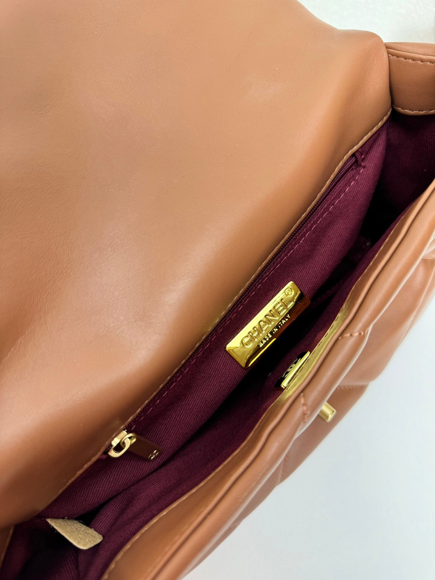 B1R25C85 Popular leather bag