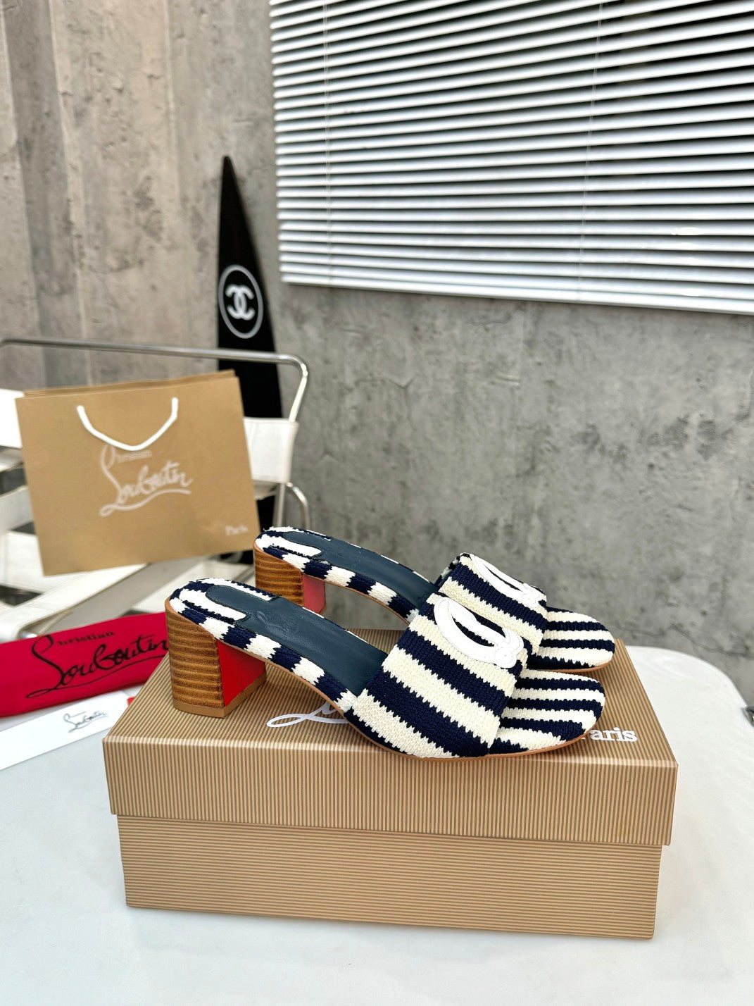 Z2XA9 Popular leather + knitted heels