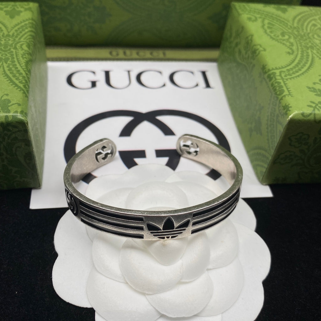 X1B82B250K  Popular Bracelets