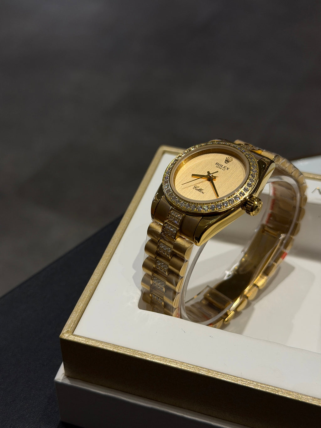 L1R36L25 Popular Watches