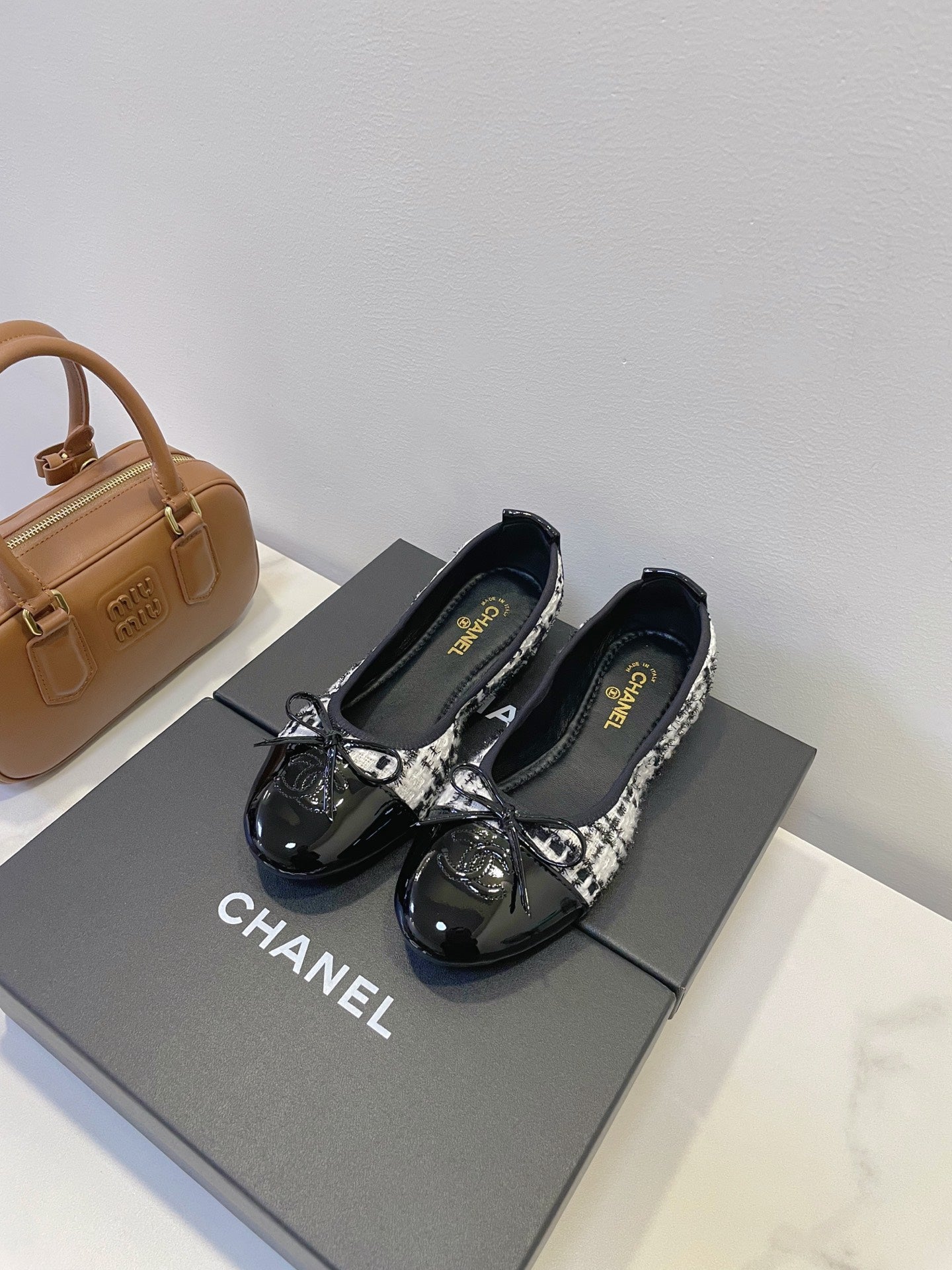 Z2Q95C106 Popular high-quality  shoes