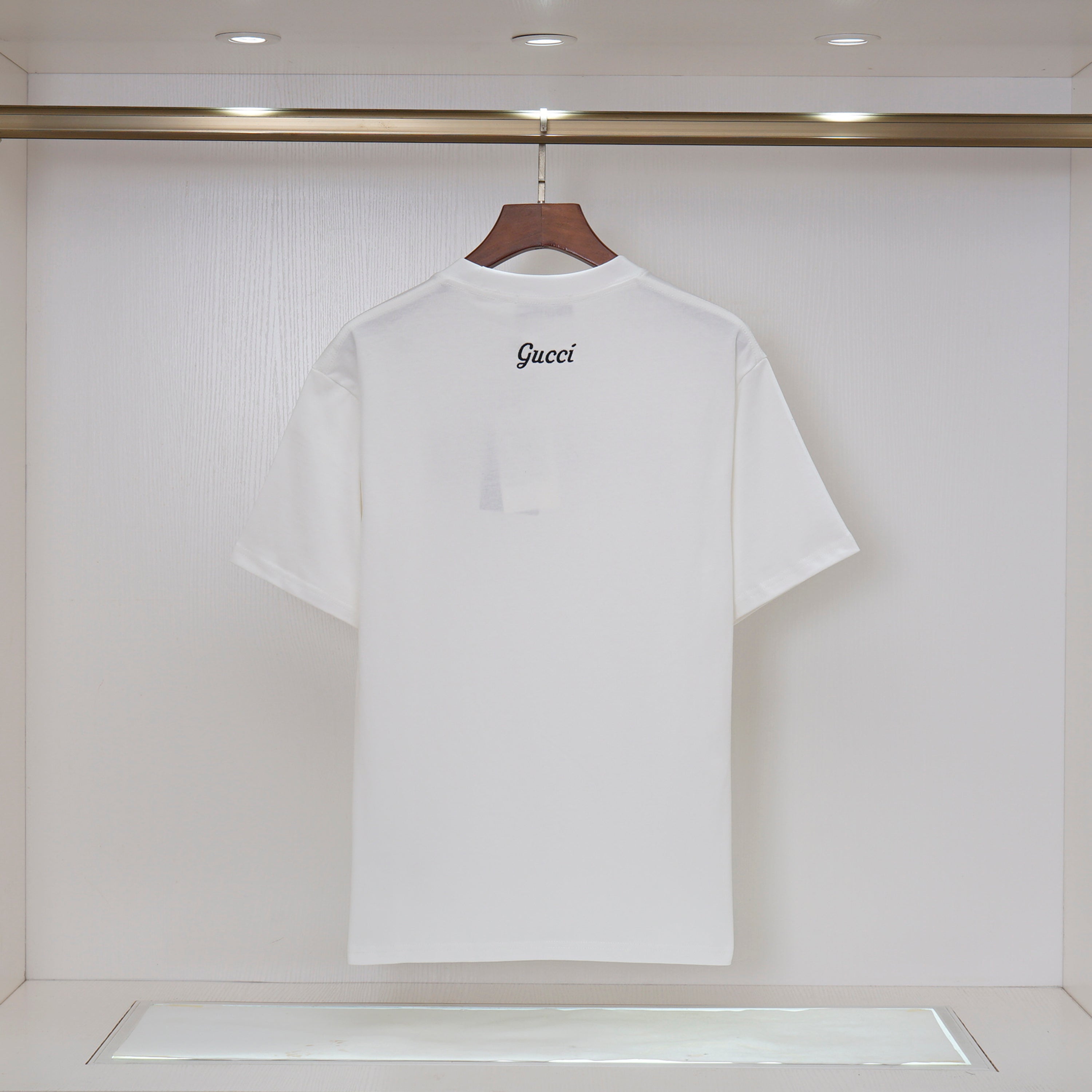 U1N65B23 Popular T-shirt