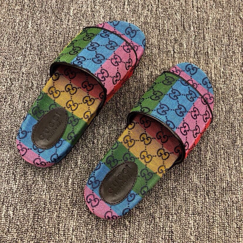 Z5R76B2 Popular Slippers