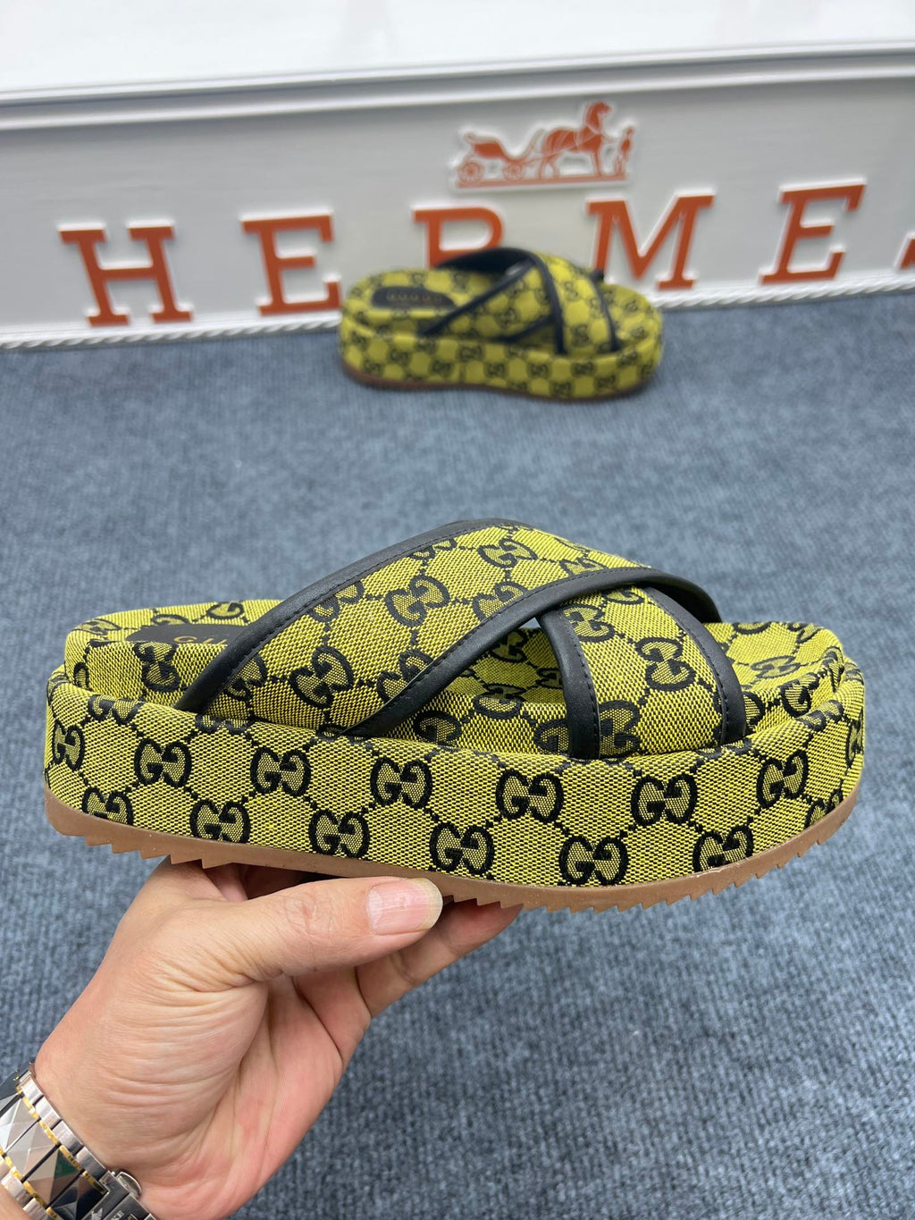 Z5YB69 Popular Slippers