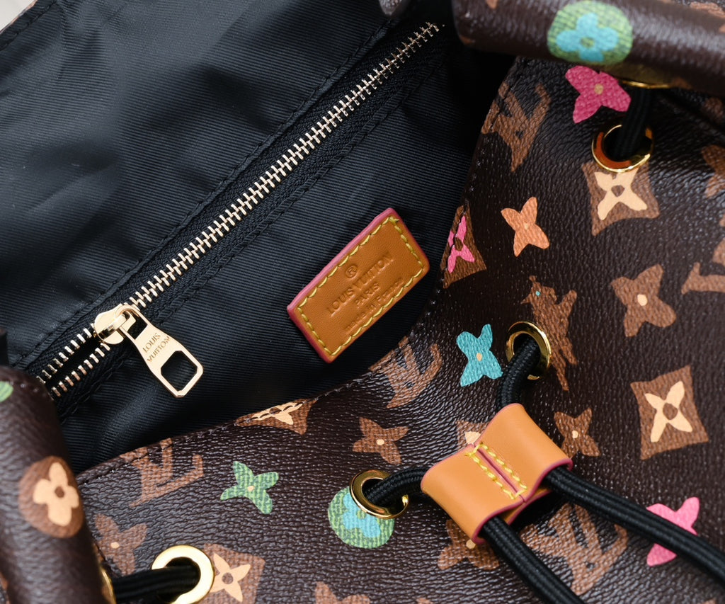 B1W25E71 Popular  Backpacks