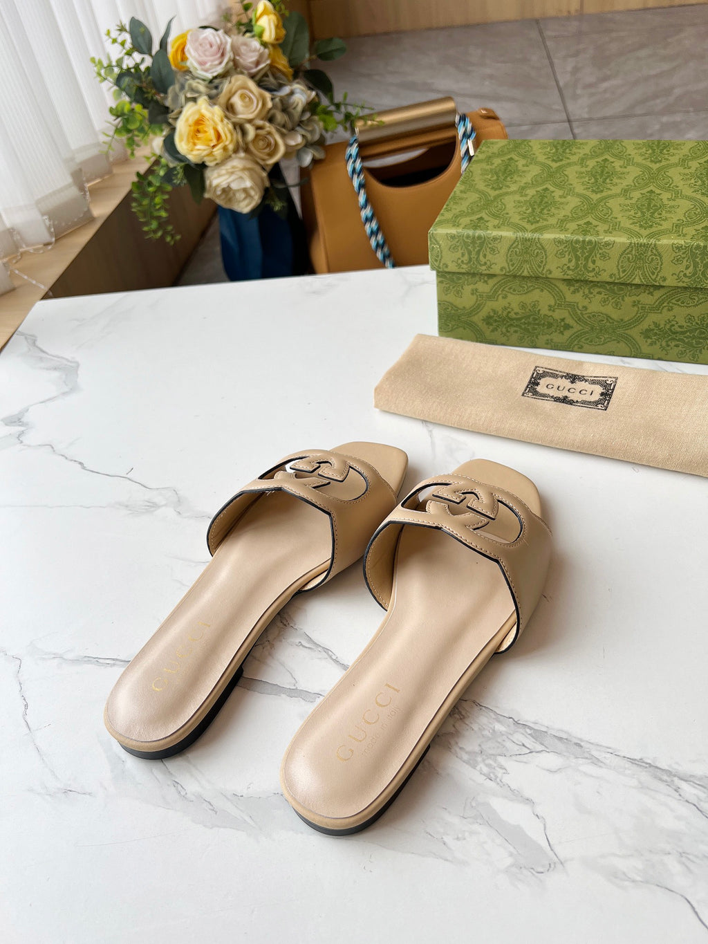 Z2X56B30 Popular high-quality leather Shoes
