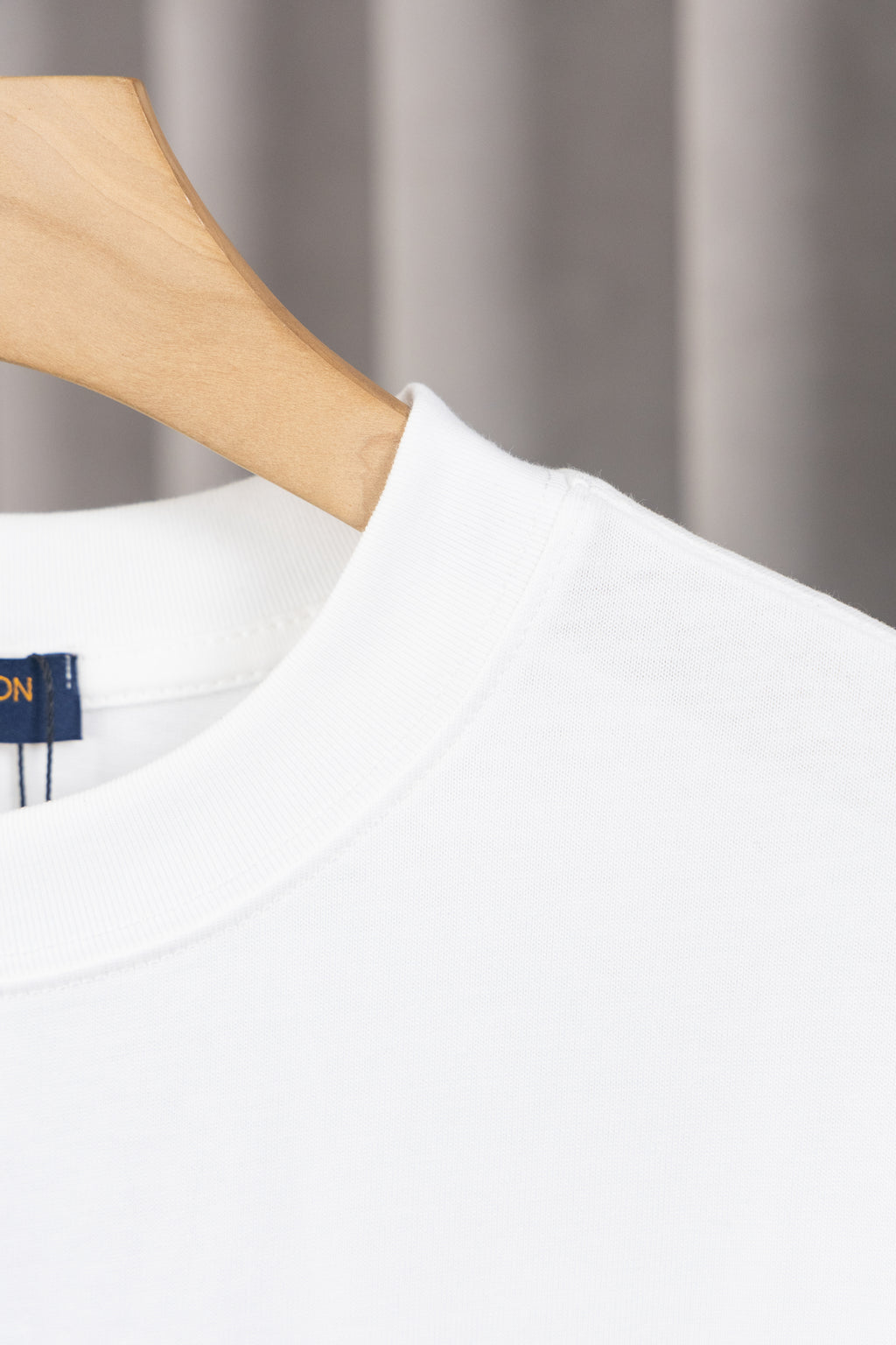 U1P36E135 Popular T-shirts