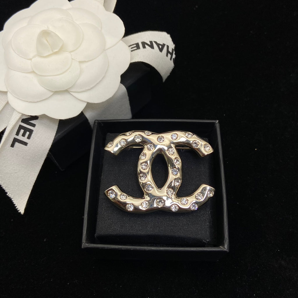 X1Z25C19X Popular Brooch