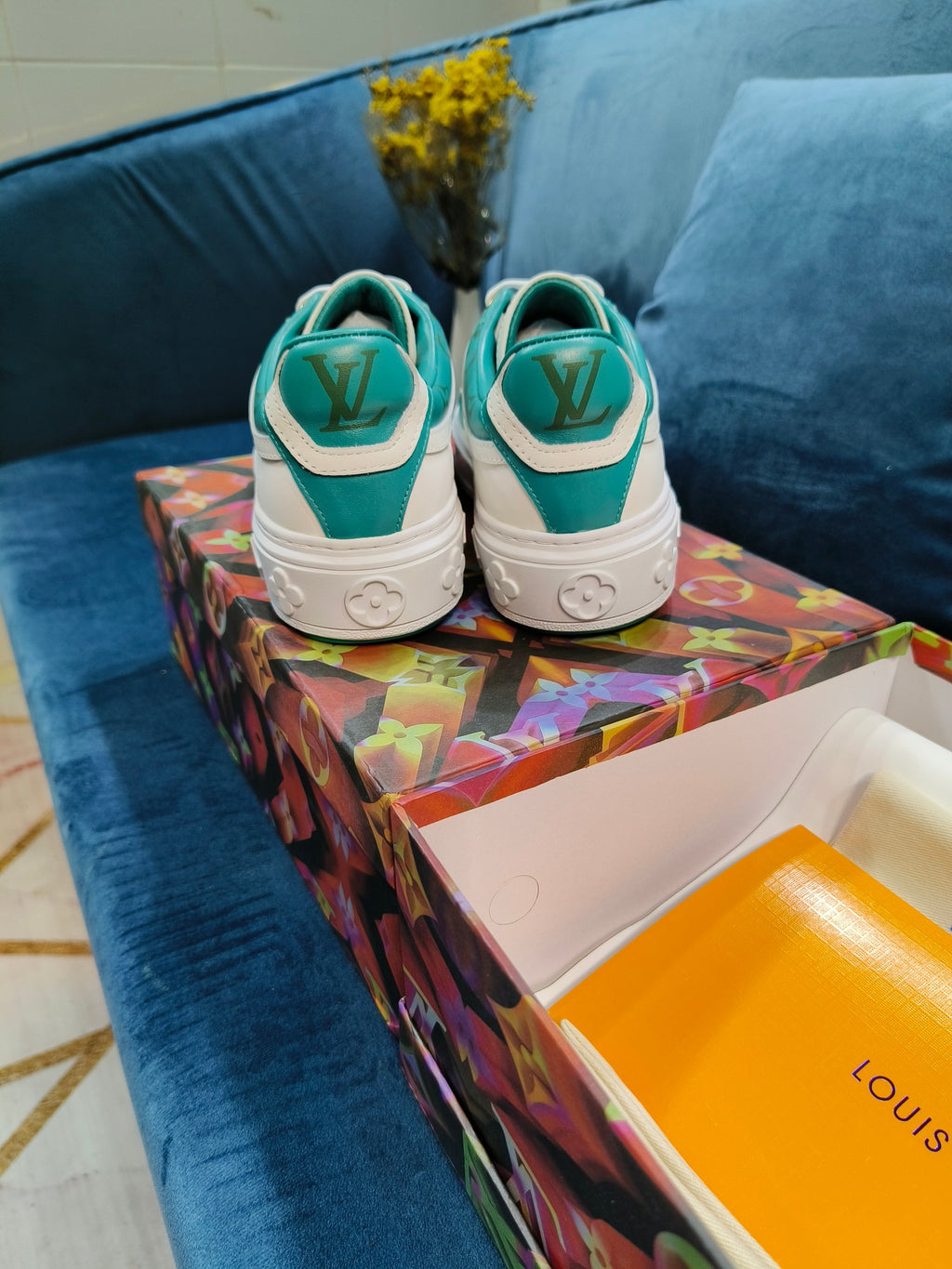 Z2YE45 Popular Sneakers
