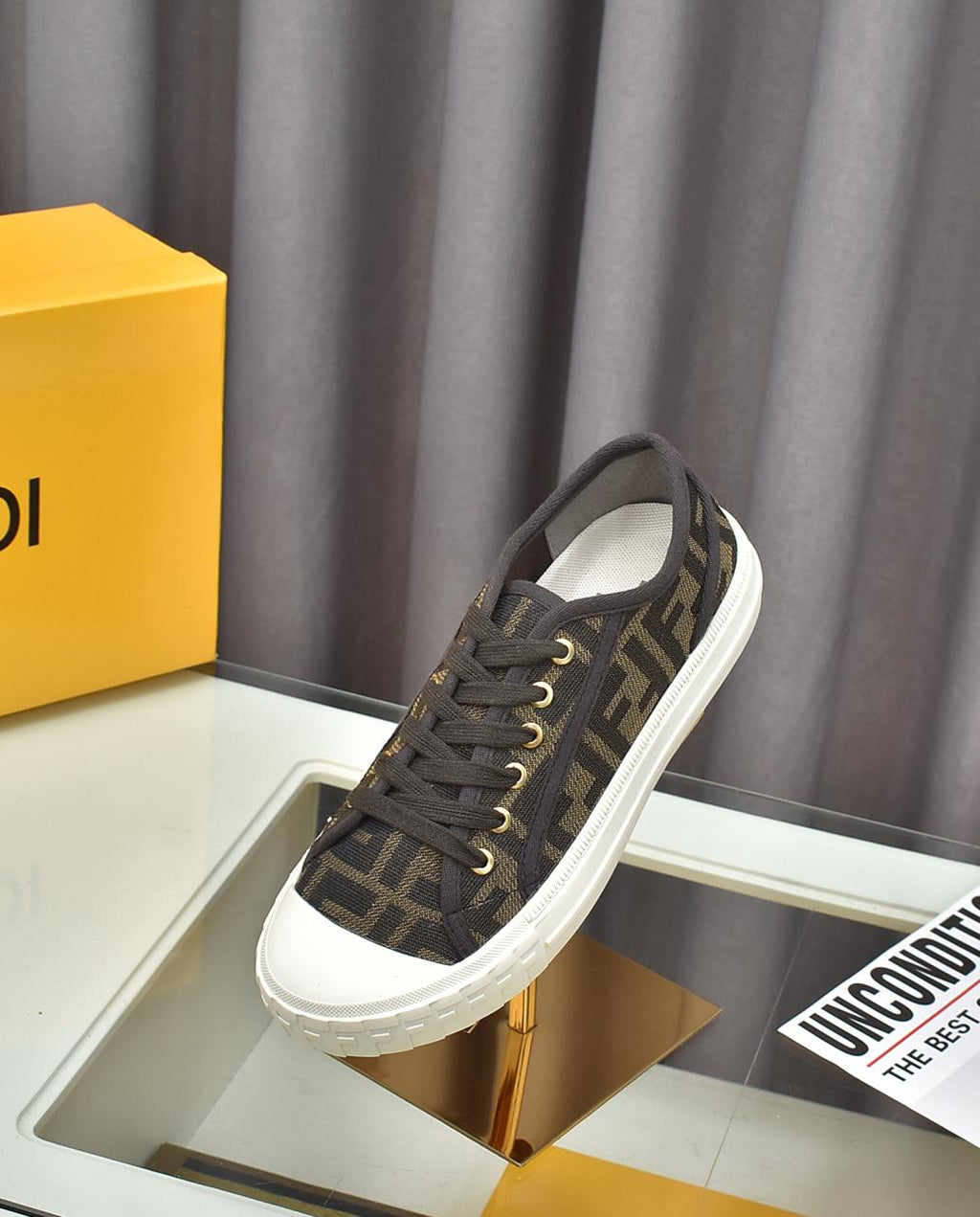 Z2YF2 Popular Sneakers