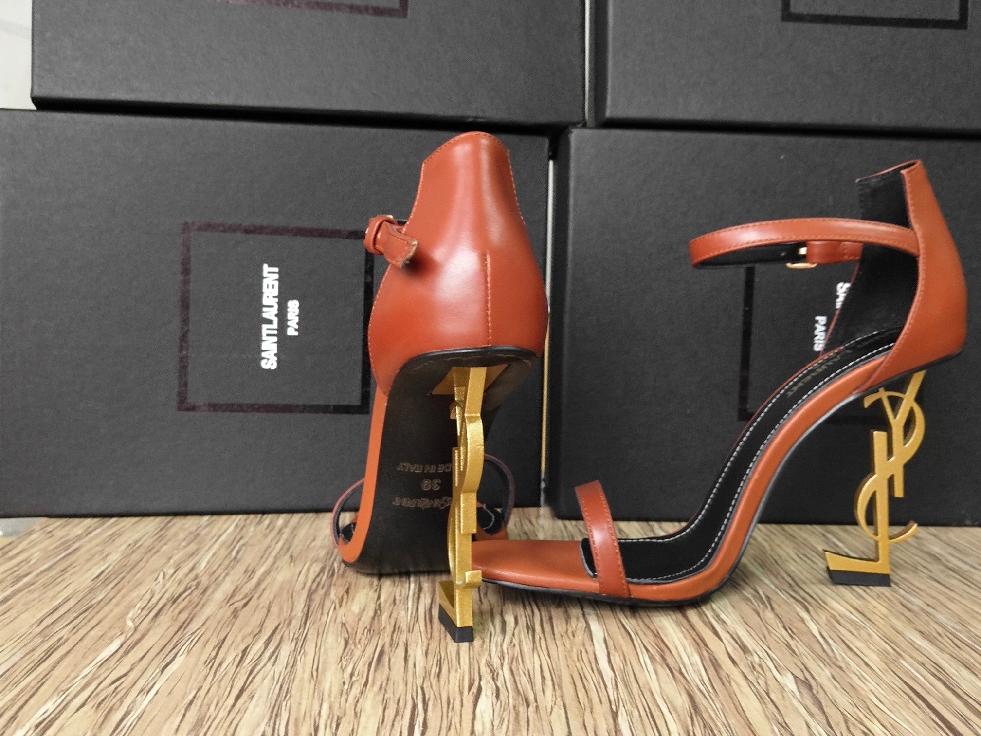 Z2XSL146 Popular leather high heels Heel high: 10.5cm