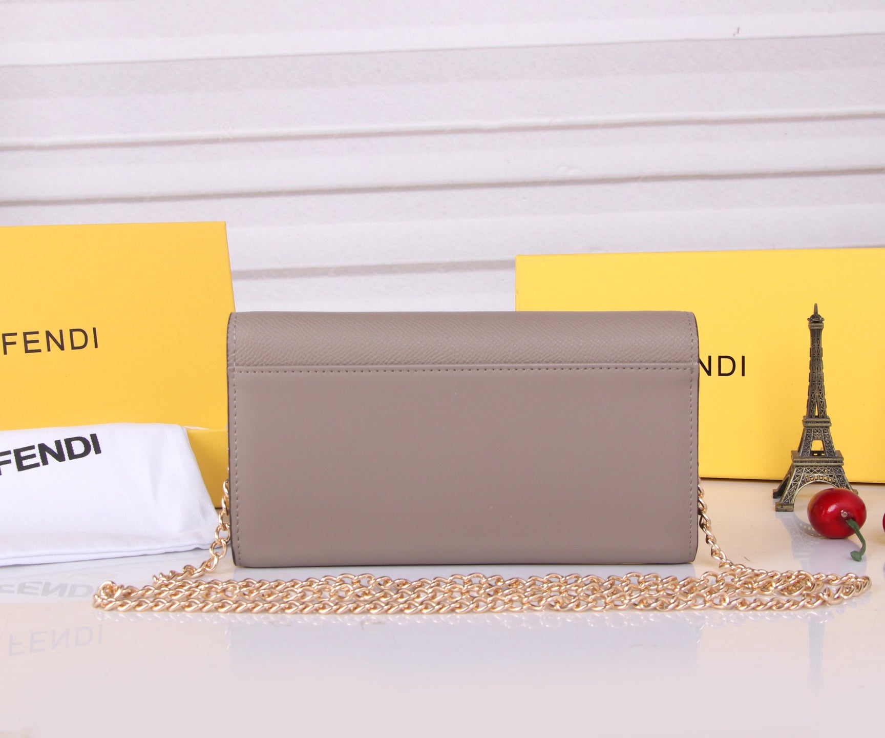 B1P36F103 Popular leather bag