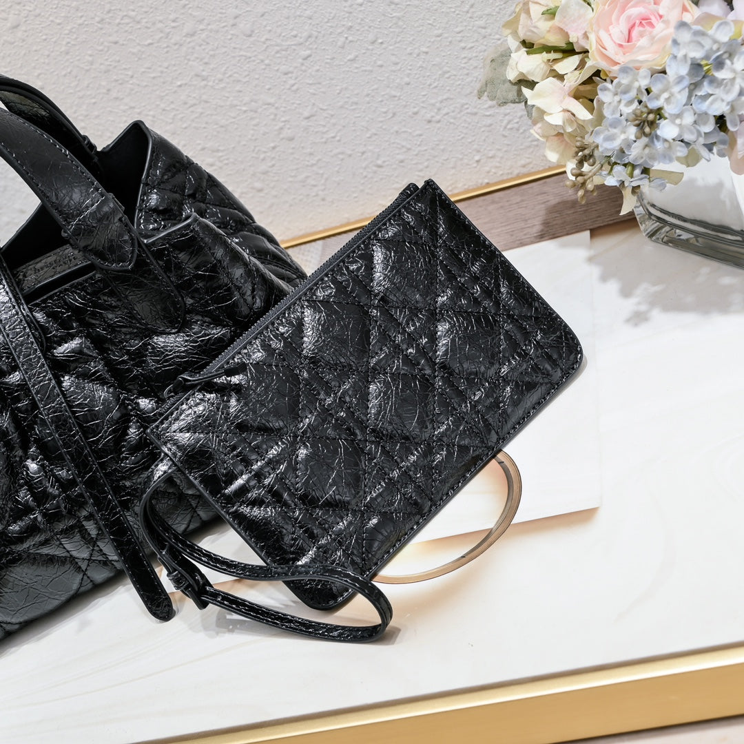 B1R76D40 Popular leather bag