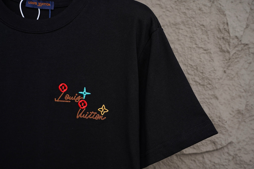 U1R76E17 Popular T-shirts