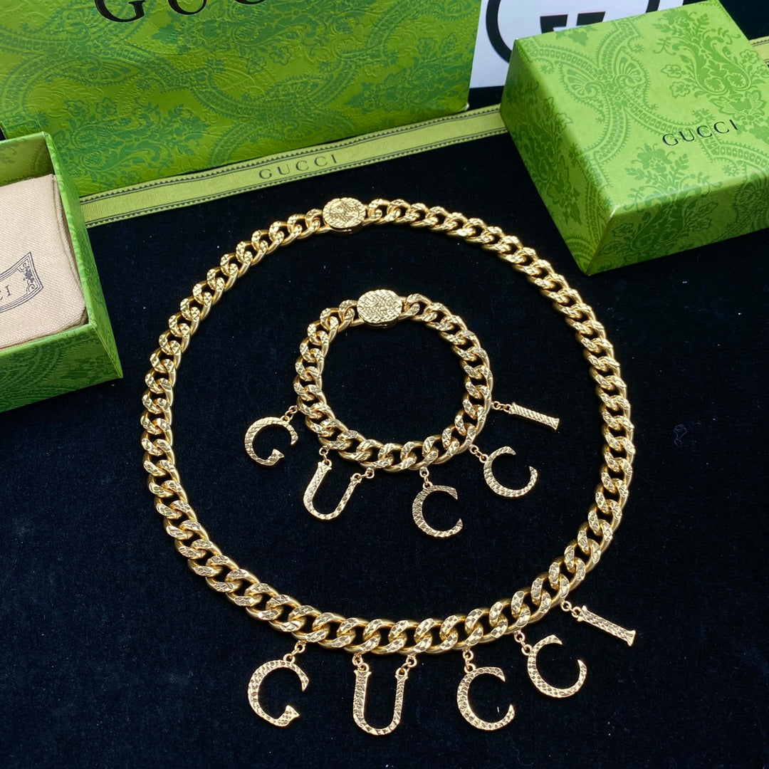 X1B82B233X  Popular Bracelets