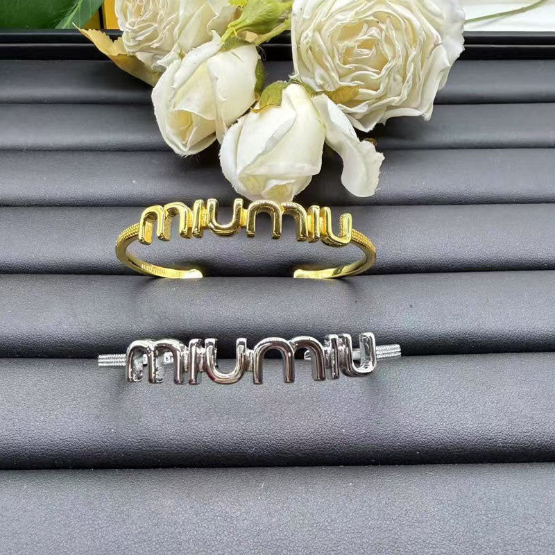 X1Q85A3K  Popular Bracelets