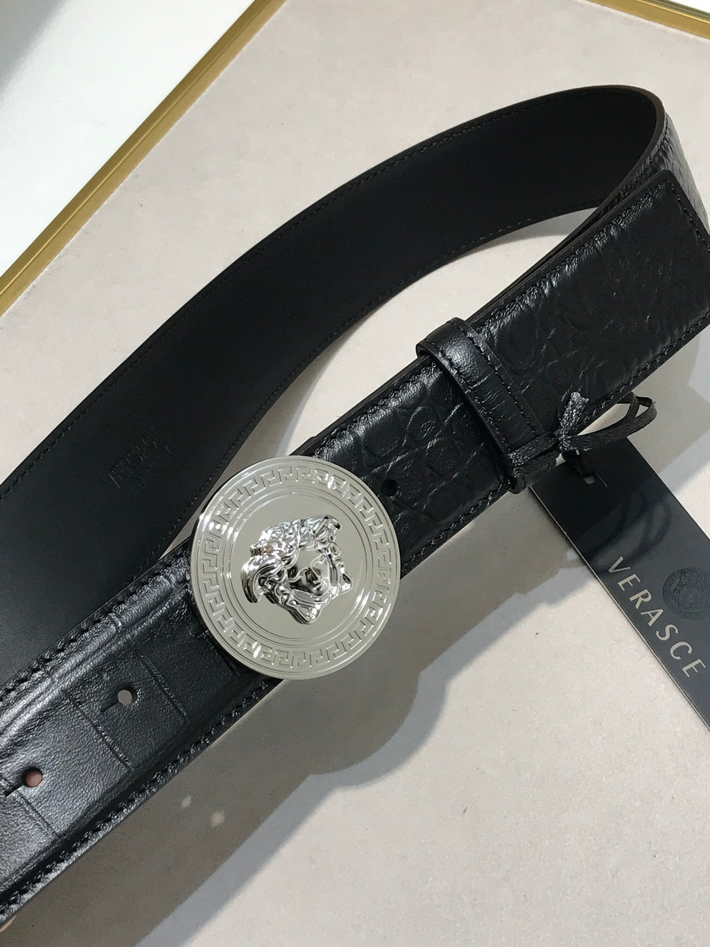 P1Q64V83 Popular   High quality belt With full package