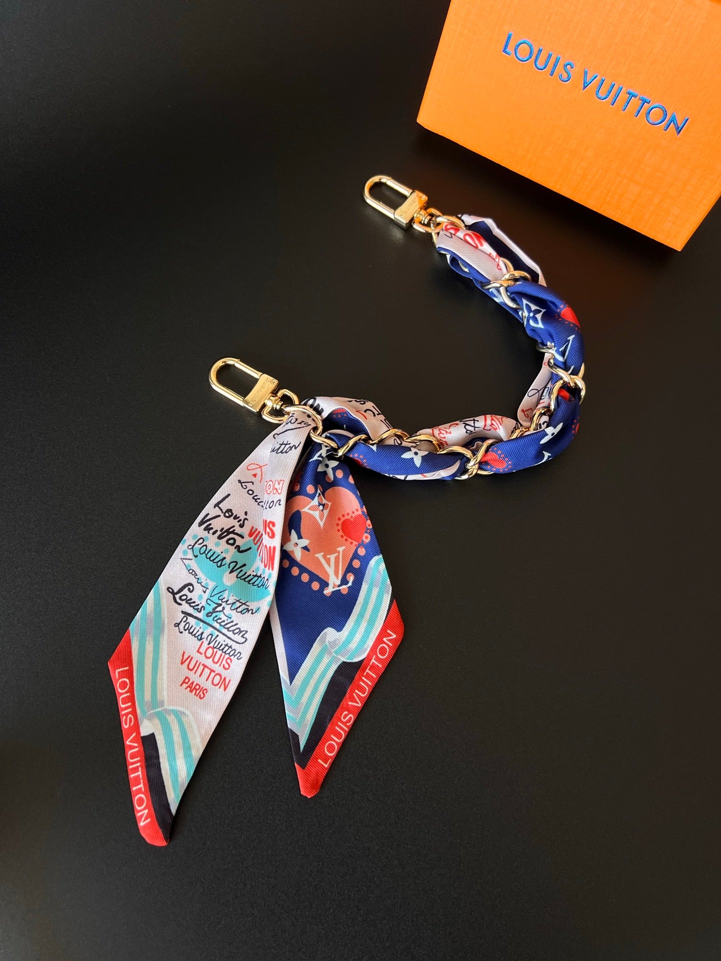 A1R76E44 Popular bag 's charms accessories