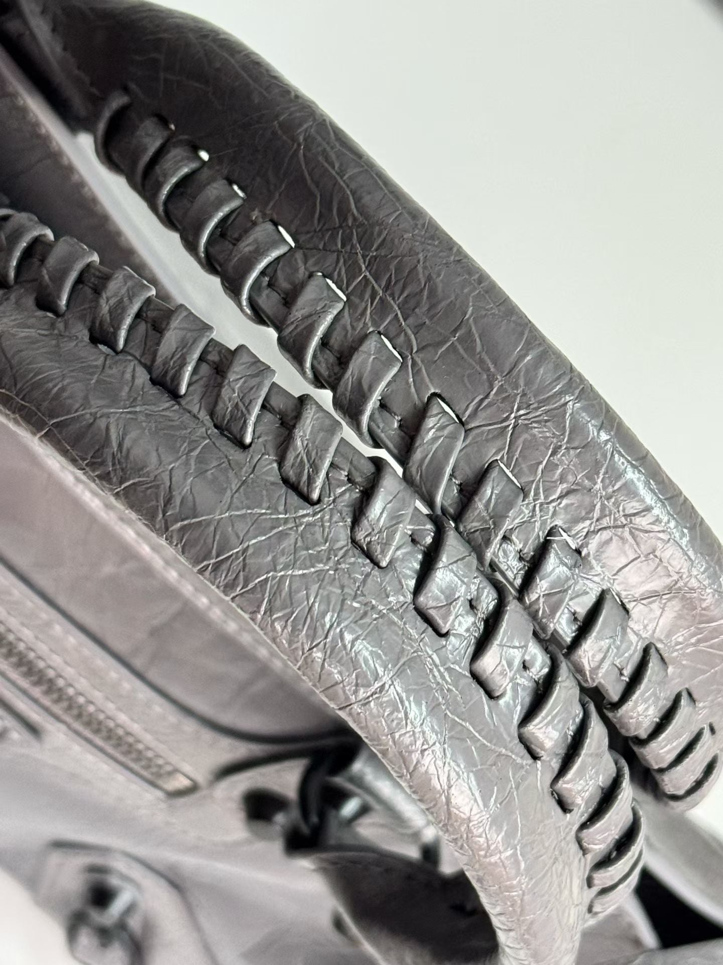 B1P36J116 Popular leather bag