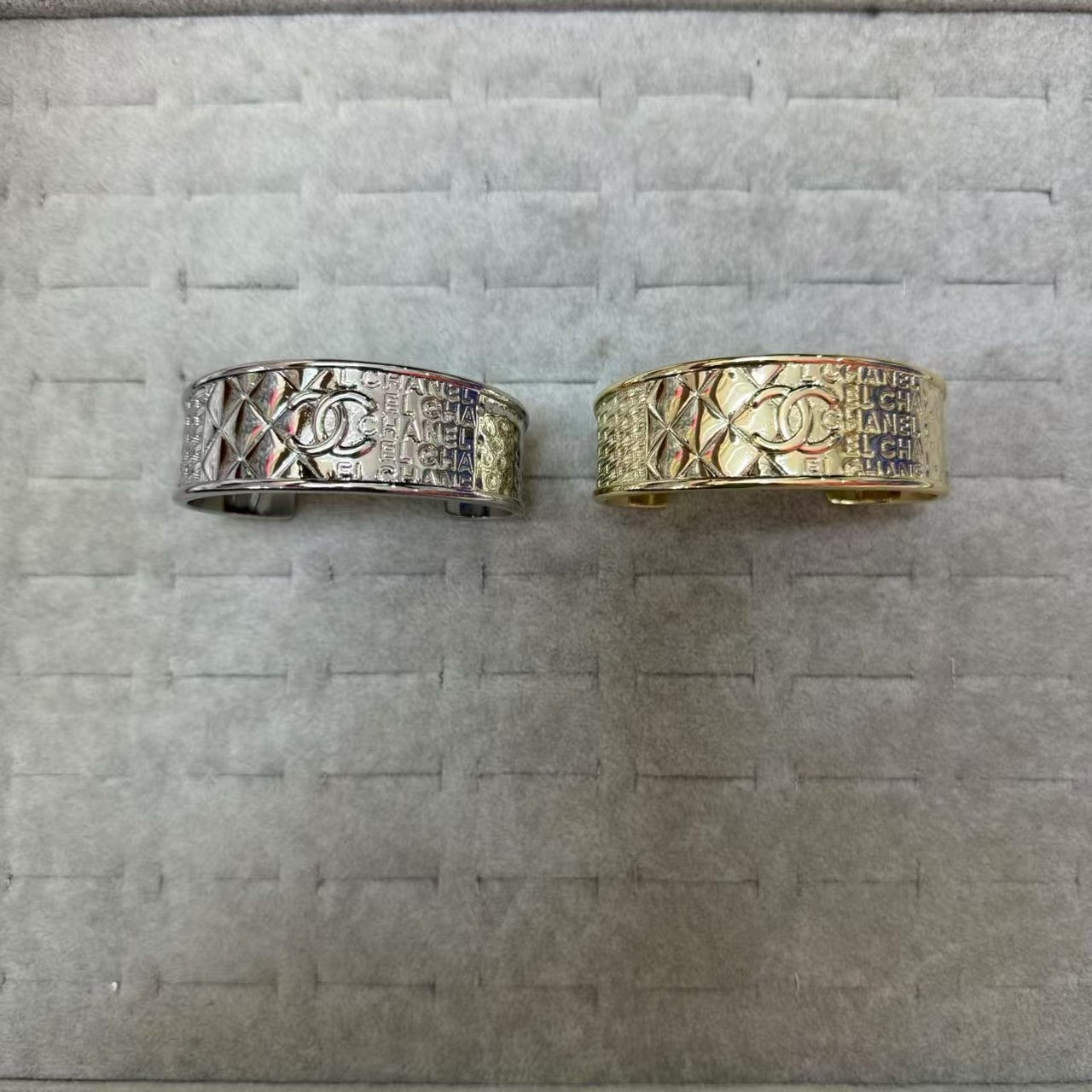 X1Z94C722K  Popular Bracelets