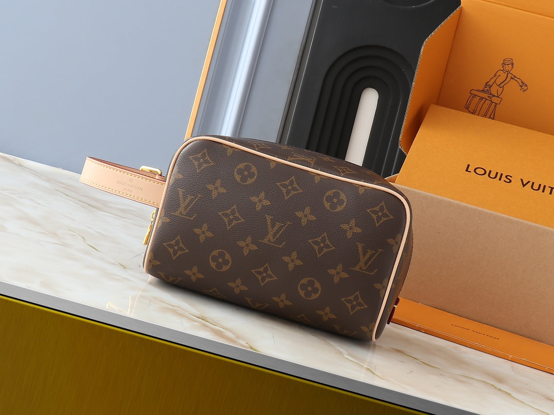 B1R15E69  Popular   leather bag