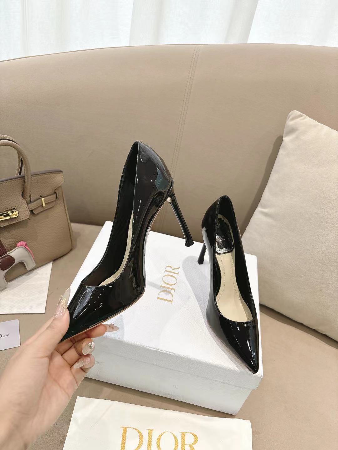 Z2Q95D124 Popular high-quality leather Shoes