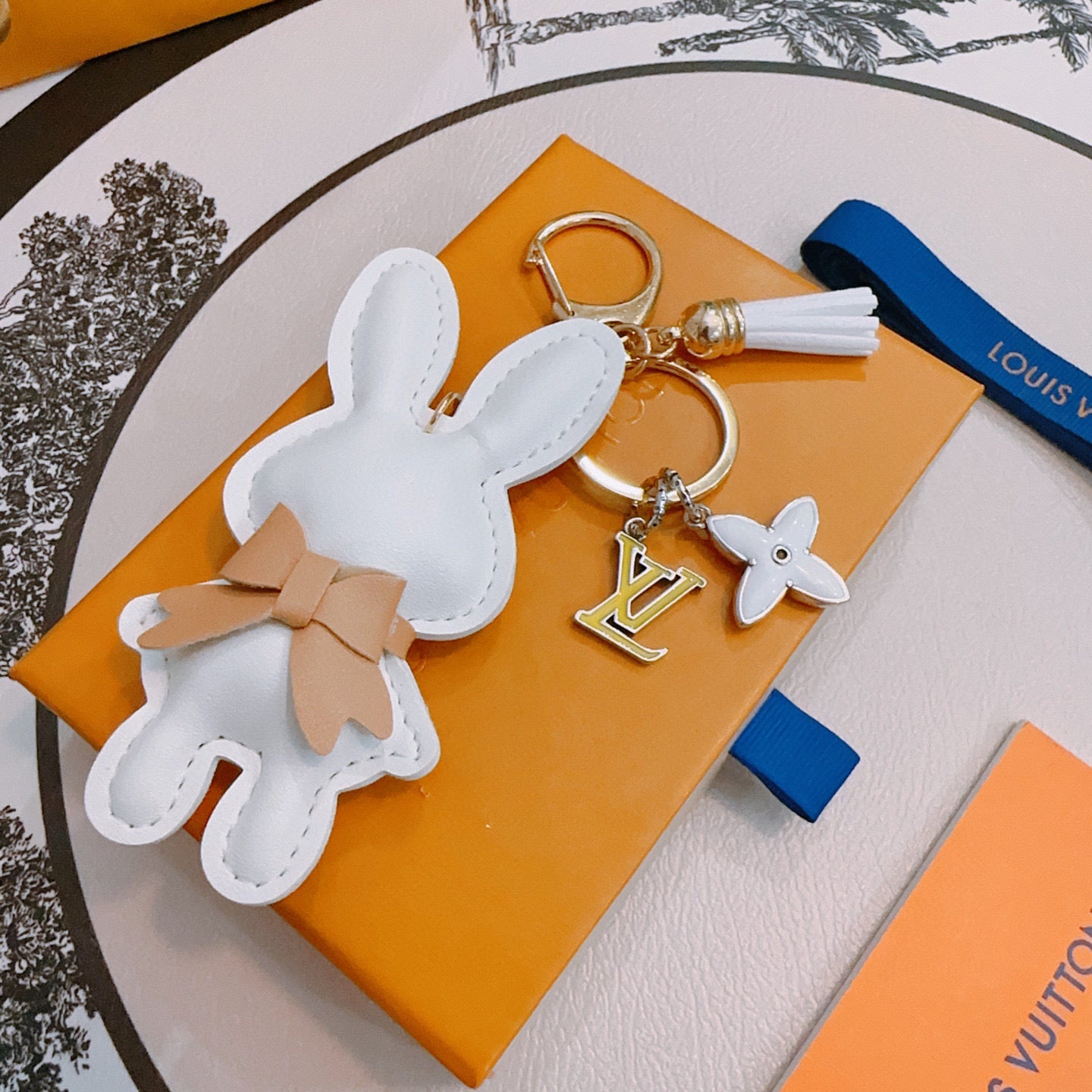 A1Z105E88 Popular bag 's charms accessories
