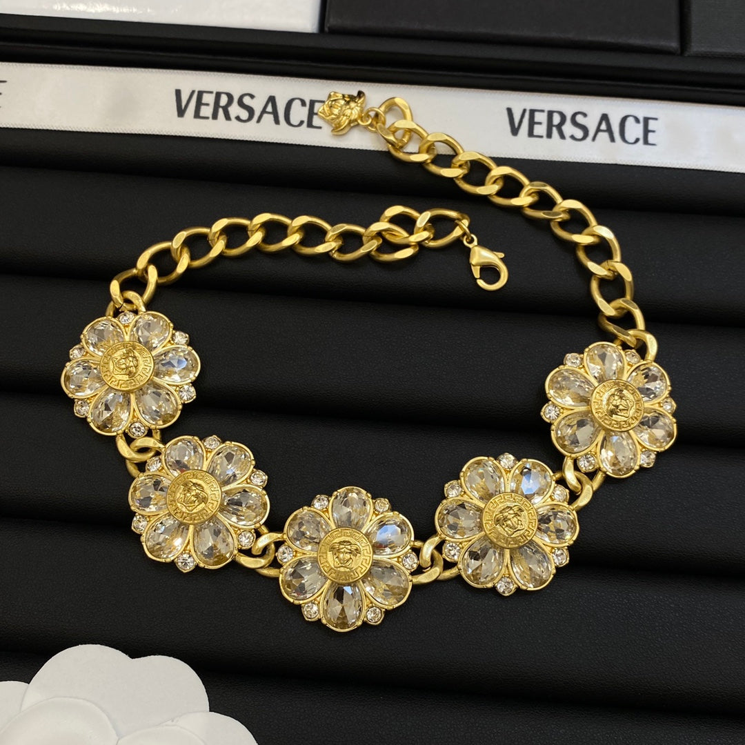 X1Q85V372X Popular Necklaces