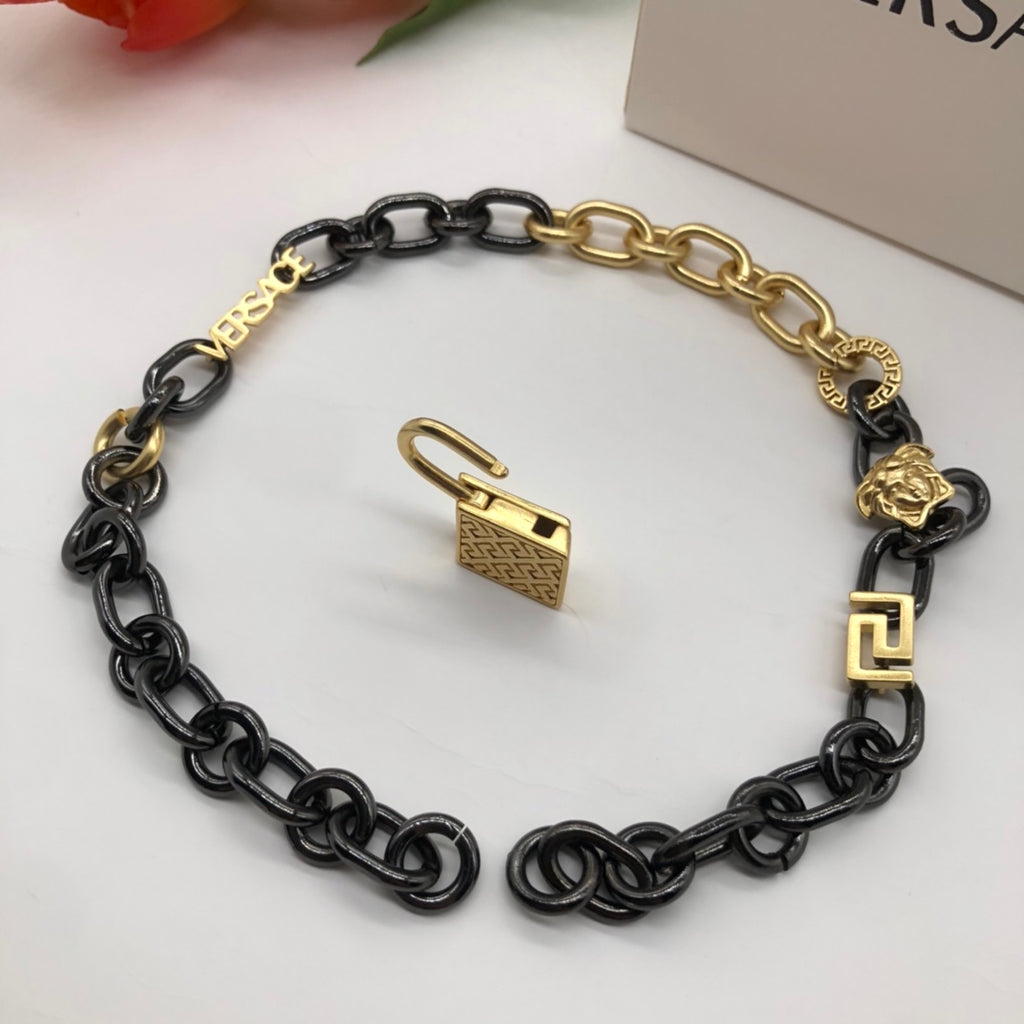X1Q85V366X Popular Necklaces