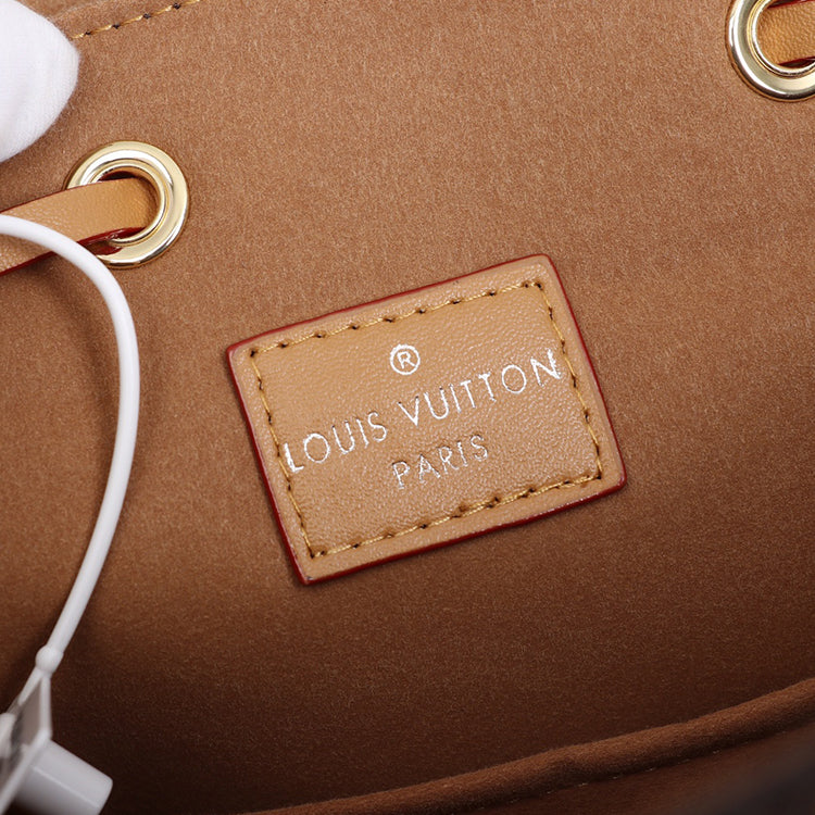 B1X71E067 Popular  leather bag 