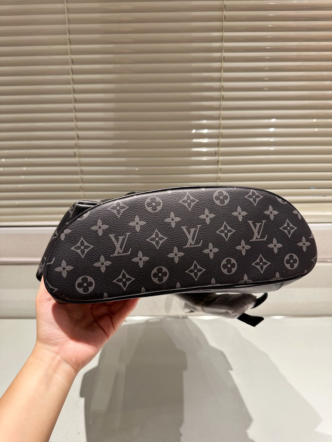 B6X83E57 Popular leather bag 