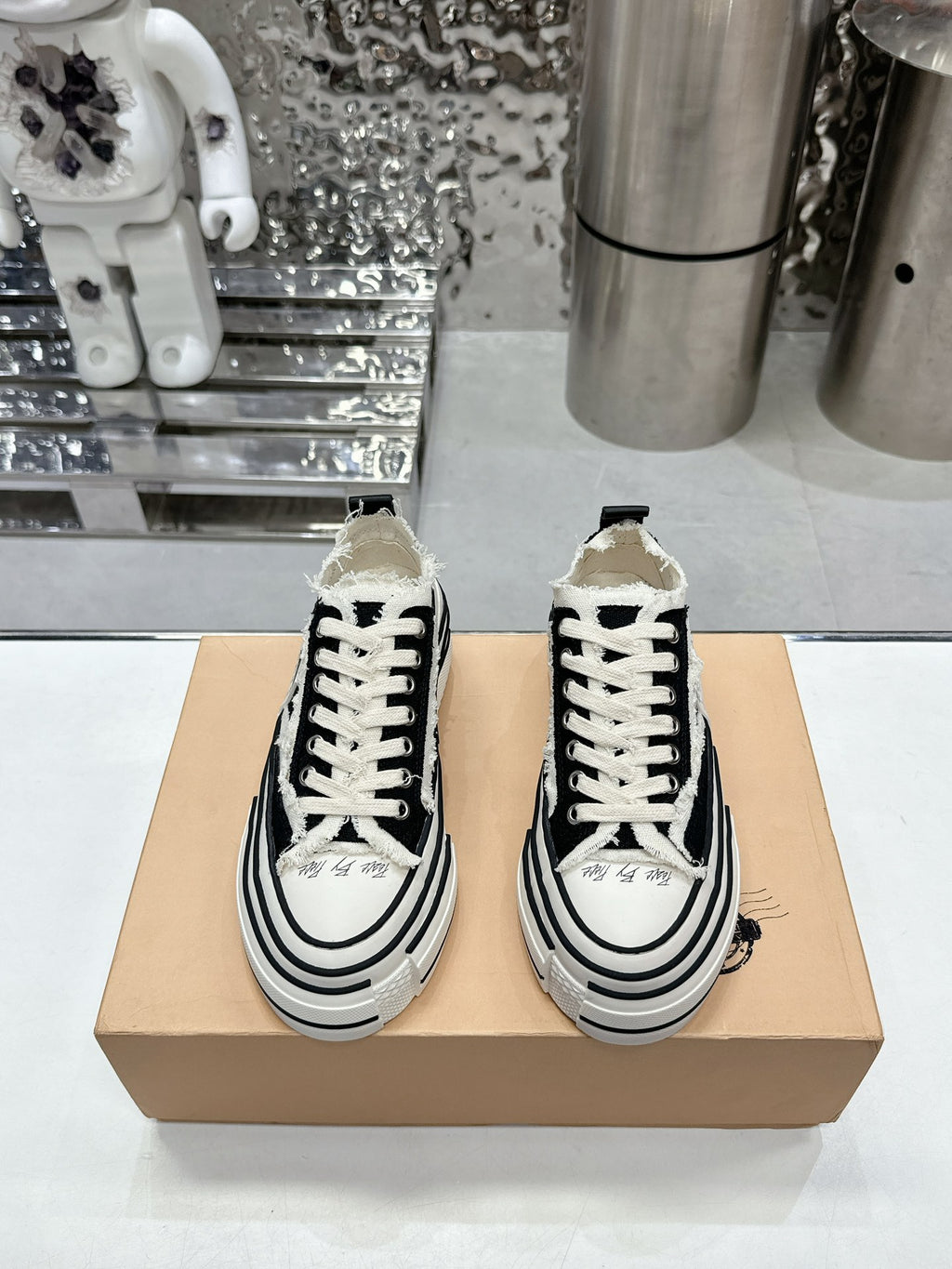 Z2Q105A249 Popular high-quality Shoes