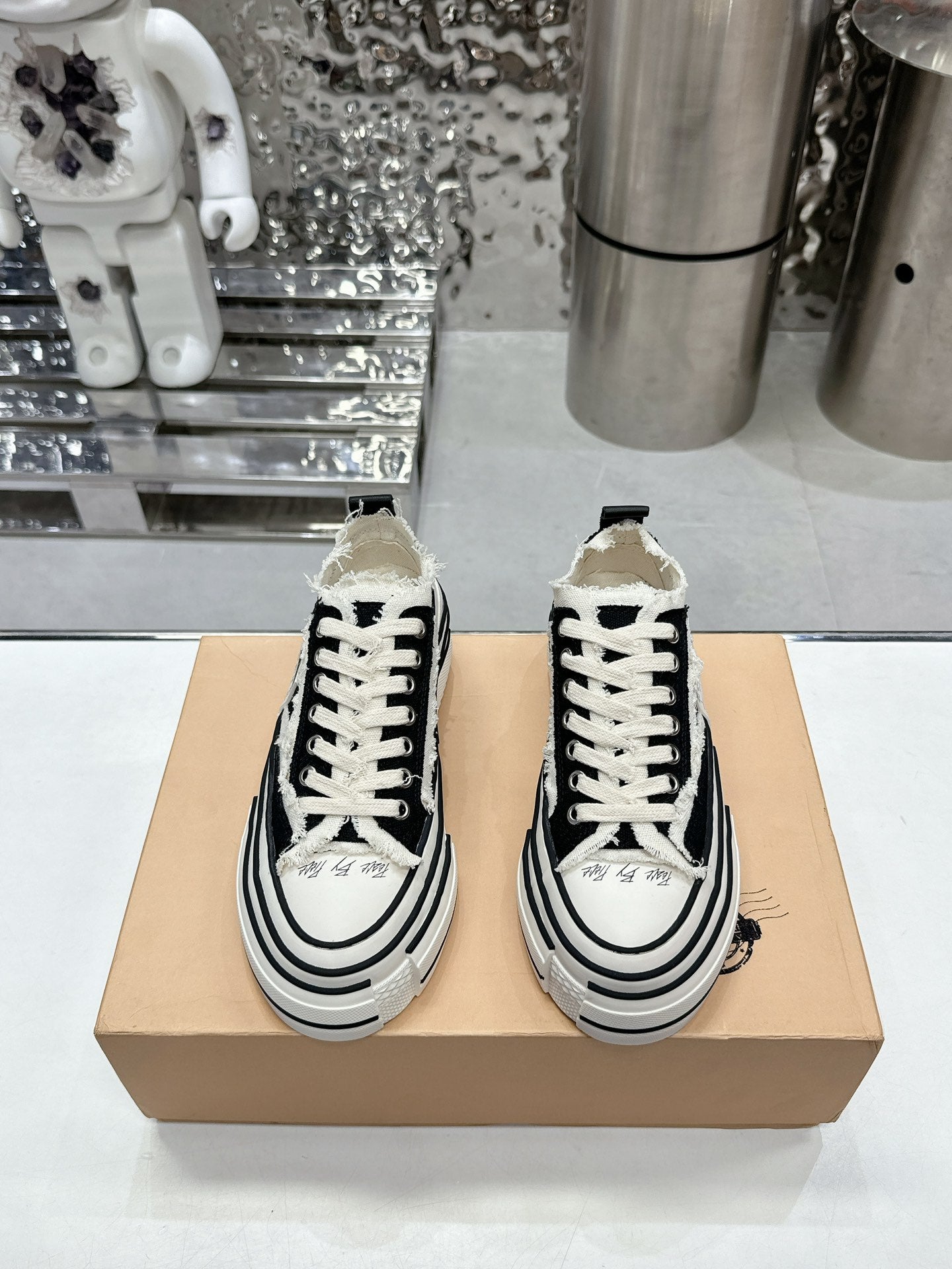 Z2Q105A249 Popular high-quality Shoes